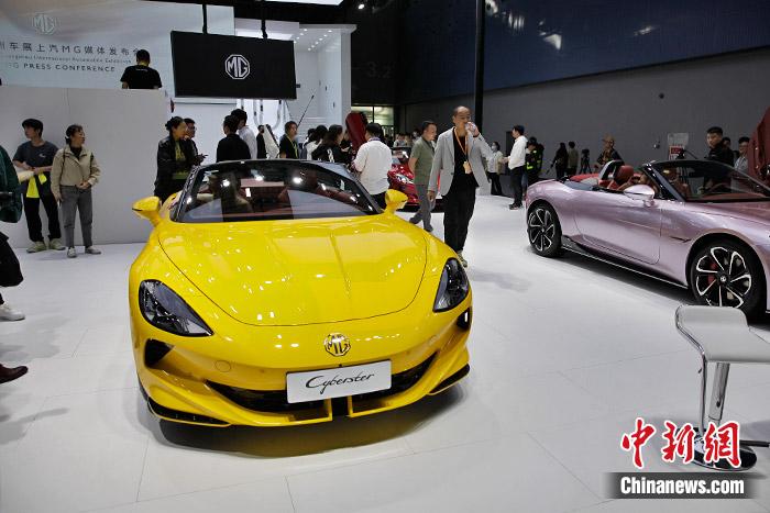 中國品牌新能源跑車。中新財經(jīng)記者 葛成 攝