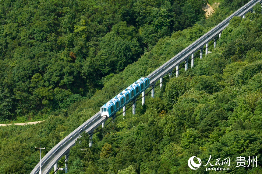 野玉海單軌小火車項目。人民網(wǎng)記者 涂敏攝