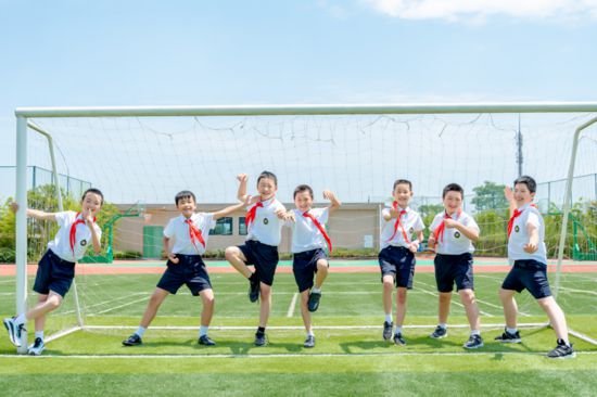 重慶高新區(qū)學(xué)子。